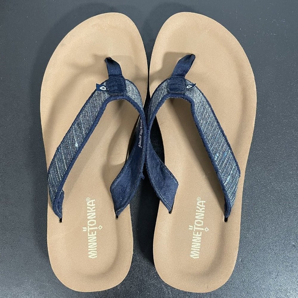 Minnetonka Women's Hedy Flip Flop Sandal - Navy Blue Medina Print 530432 Size 7